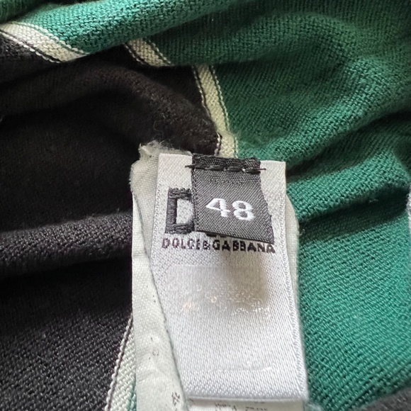 D&G Vneck sweatshirt - Picture 4 of 4